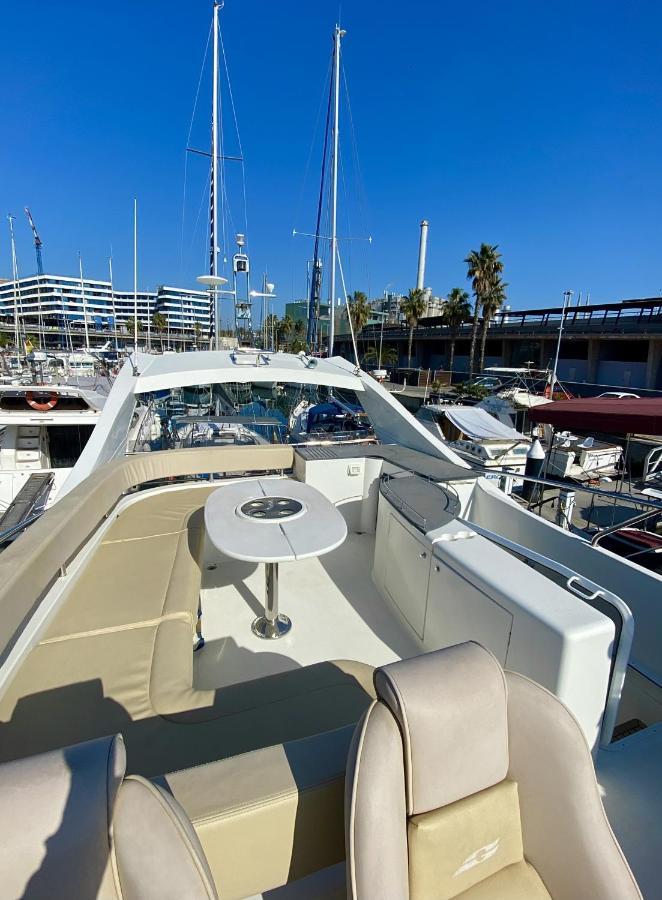 Yacht In Barcelona Hotel Sant Adria de Besos Exterior foto
